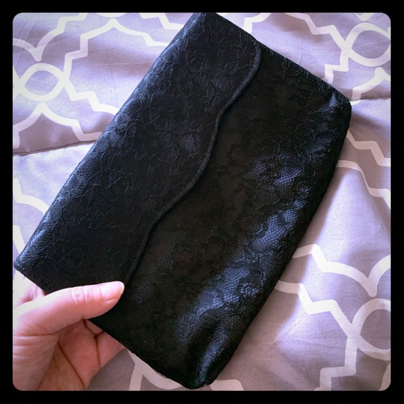 Handbags - Vintage clutch